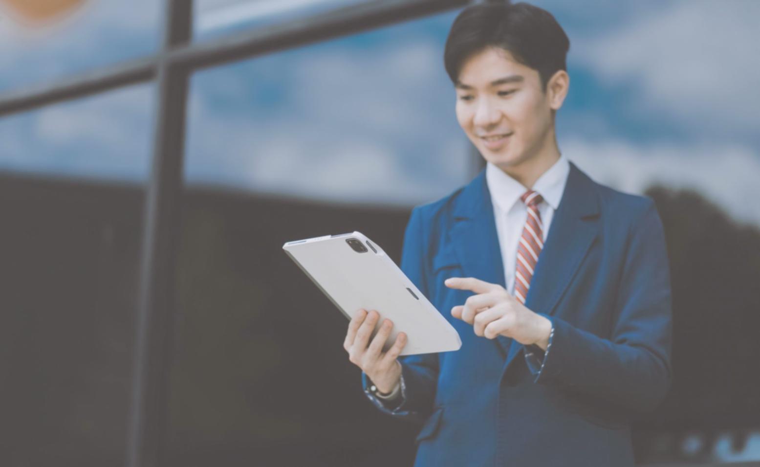 Unser Team bei der Arbeit an einem Finanzstrategie-Workshop